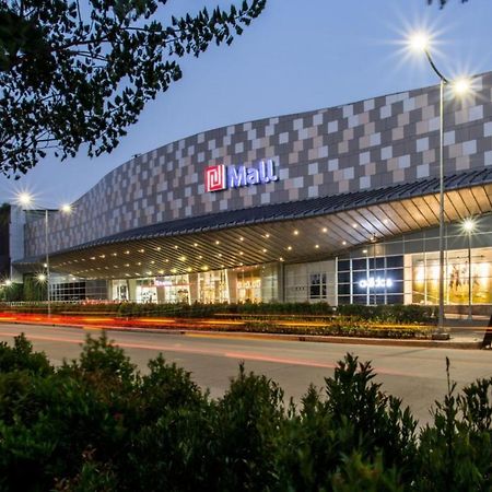 Astera Hotel Bintaro Serpong Ngoại thất bức ảnh